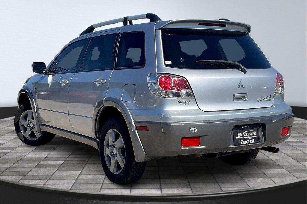 used 2004 Mitsubishi Outlander car, priced at $5,500