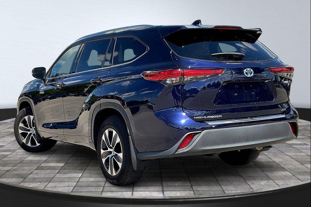 used 2021 Toyota Highlander Hybrid car, priced at $37,890