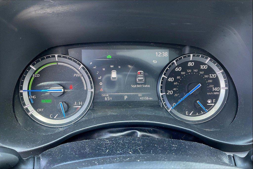 used 2021 Toyota Highlander Hybrid car, priced at $37,890