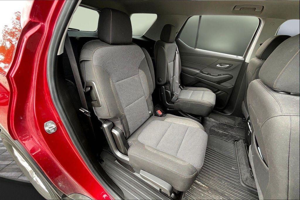 used 2020 Chevrolet Traverse car, priced at $14,984