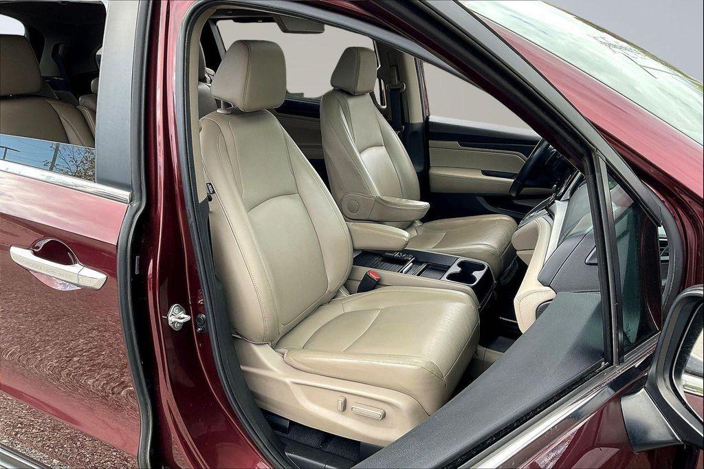 used 2019 Honda Odyssey car, priced at $18,799