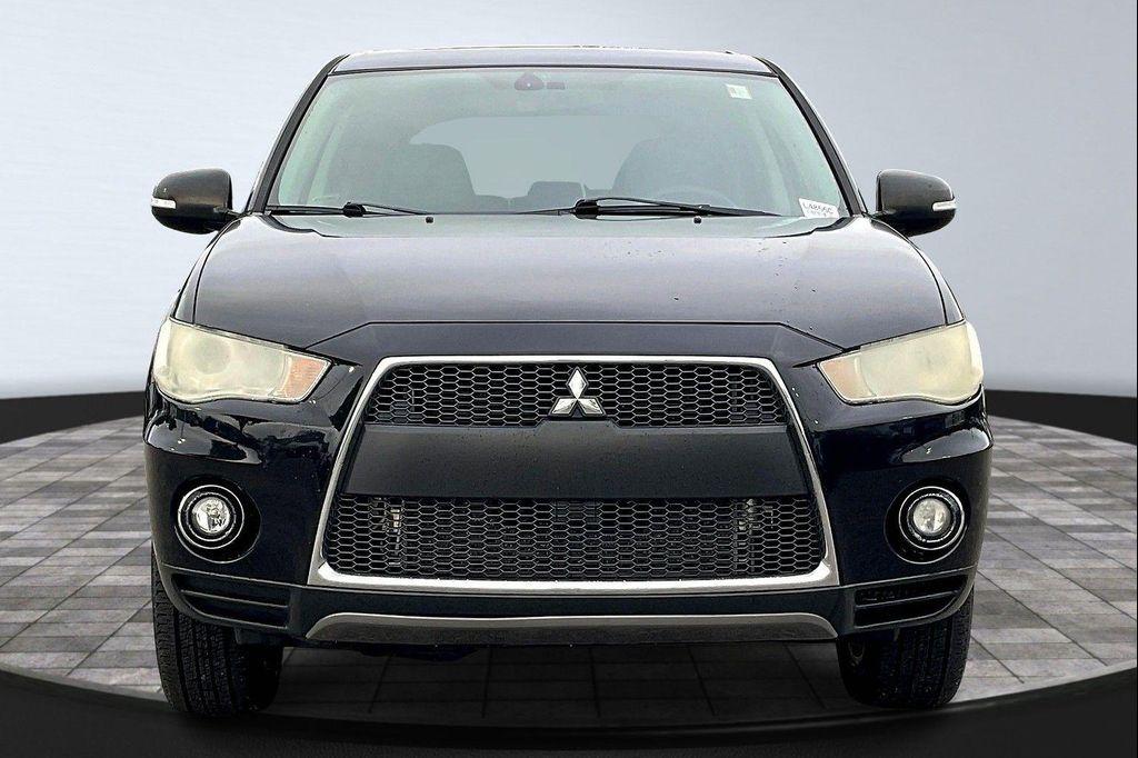 used 2010 Mitsubishi Outlander car, priced at $5,997