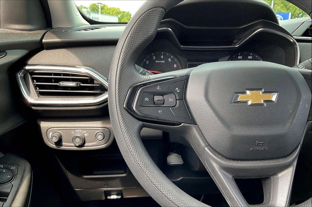 used 2022 Chevrolet TrailBlazer car, priced at $19,999