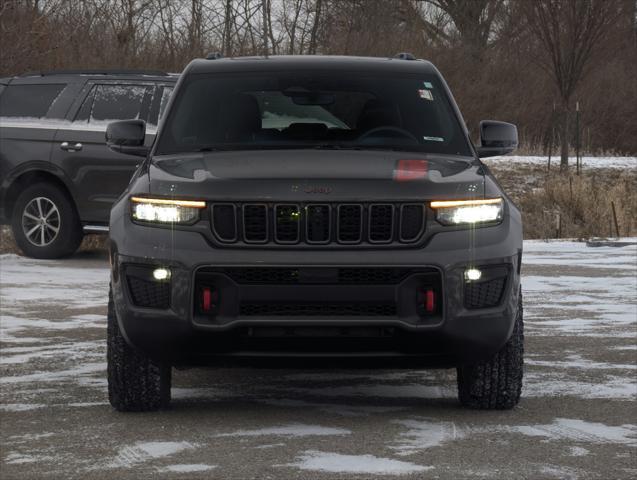 used 2022 Jeep Grand Cherokee car, priced at $37,800