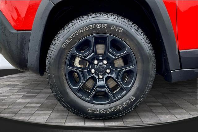 used 2021 Jeep Cherokee car, priced at $22,841