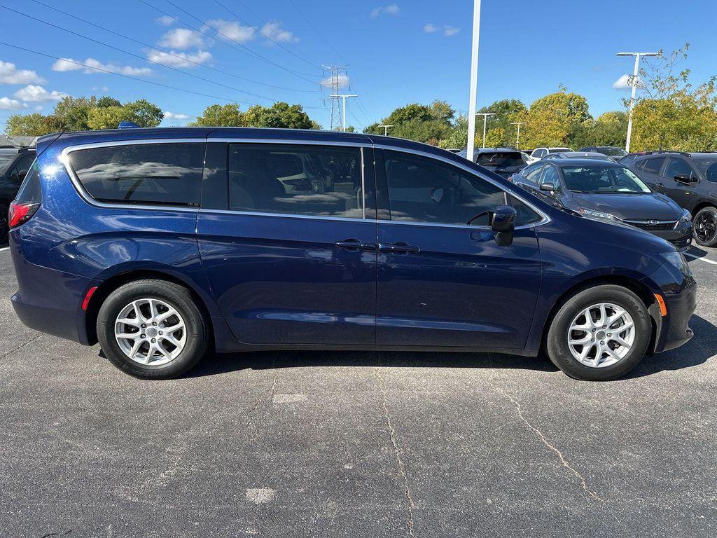used 2017 Chrysler Pacifica car, priced at $8,799