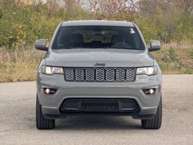 used 2022 Jeep Grand Cherokee car, priced at $32,055