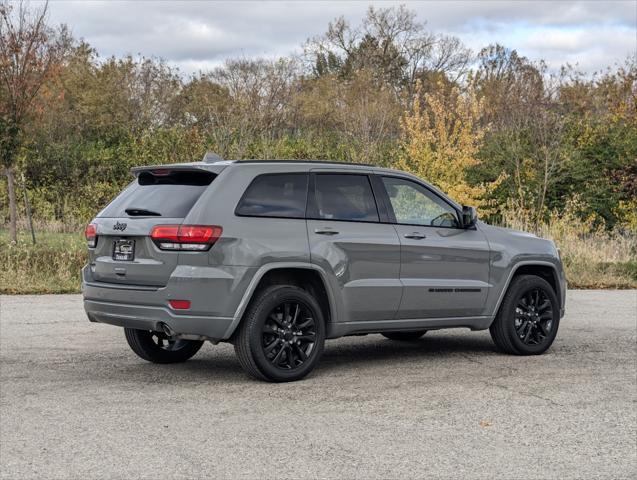 used 2022 Jeep Grand Cherokee car, priced at $32,055