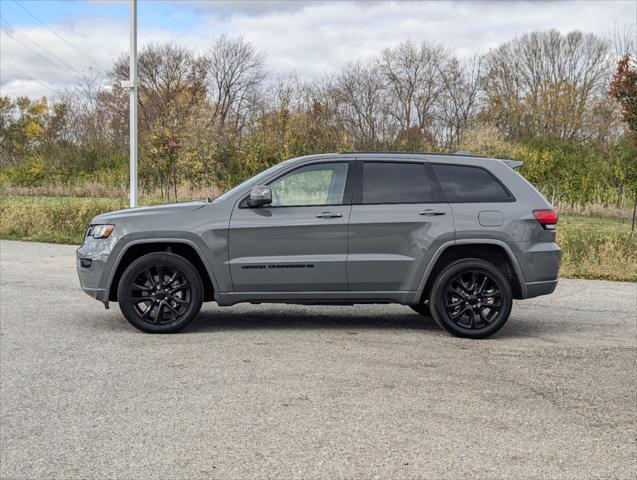 used 2022 Jeep Grand Cherokee car, priced at $32,055