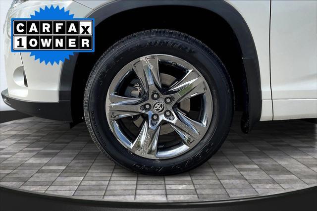 used 2019 Toyota Highlander car, priced at $31,813