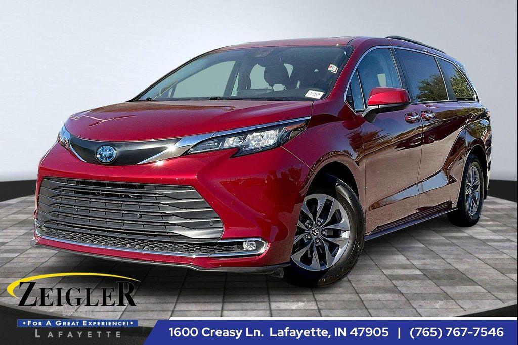 used 2022 Toyota Sienna car, priced at $39,299