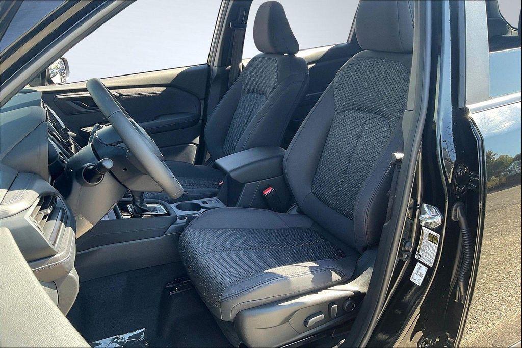 new 2025 Subaru Forester car, priced at $35,257