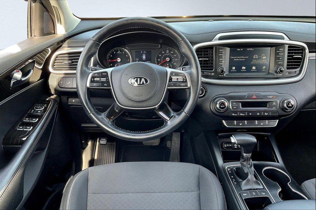 used 2020 Kia Sorento car, priced at $13,999