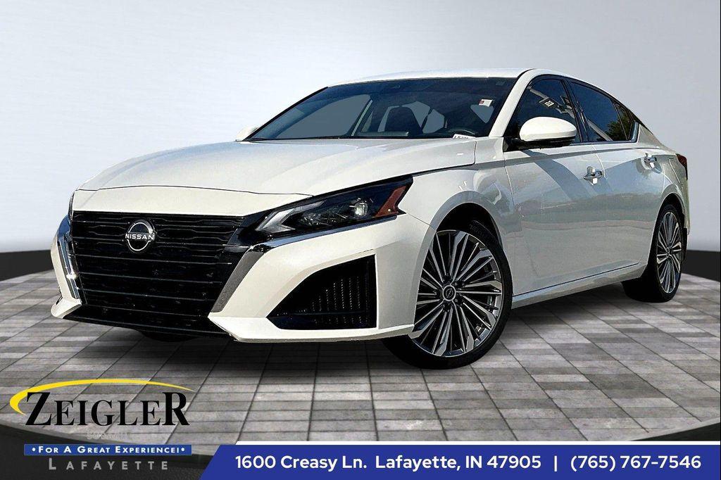 used 2024 Nissan Altima car, priced at $25,599