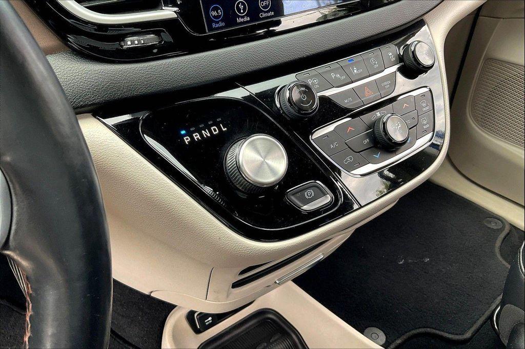used 2019 Chrysler Pacifica car, priced at $16,530