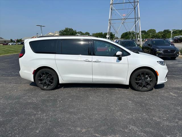 used 2023 Chrysler Pacifica car, priced at $33,500