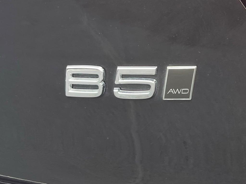 used 2025 Volvo XC40 car, priced at $32,988
