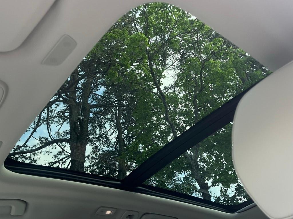 new 2025 Volvo XC60 car