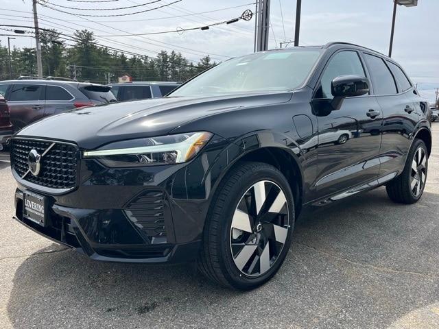new 2025 Volvo XC60 Plug-In Hybrid car