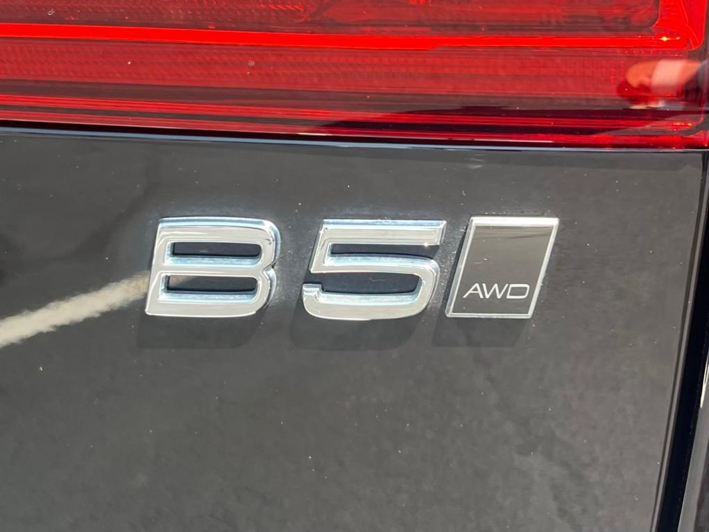 used 2023 Volvo XC60 car, priced at $42,517