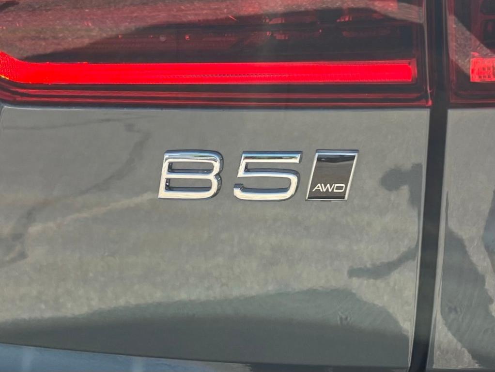 new 2026 Volvo XC60 car, priced at $57,360