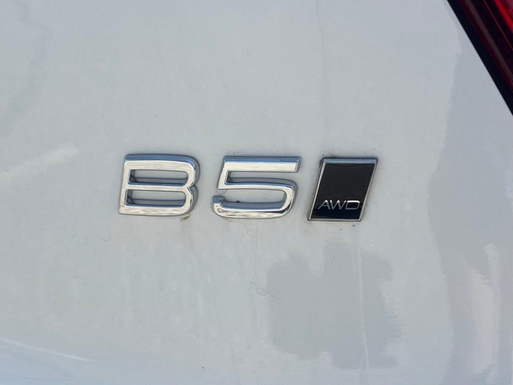 new 2025 Volvo XC40 car, priced at $45,435