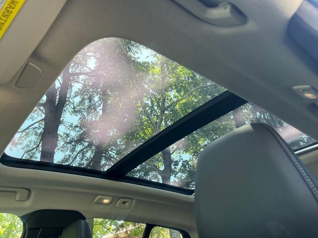 new 2025 Volvo XC40 car, priced at $45,435