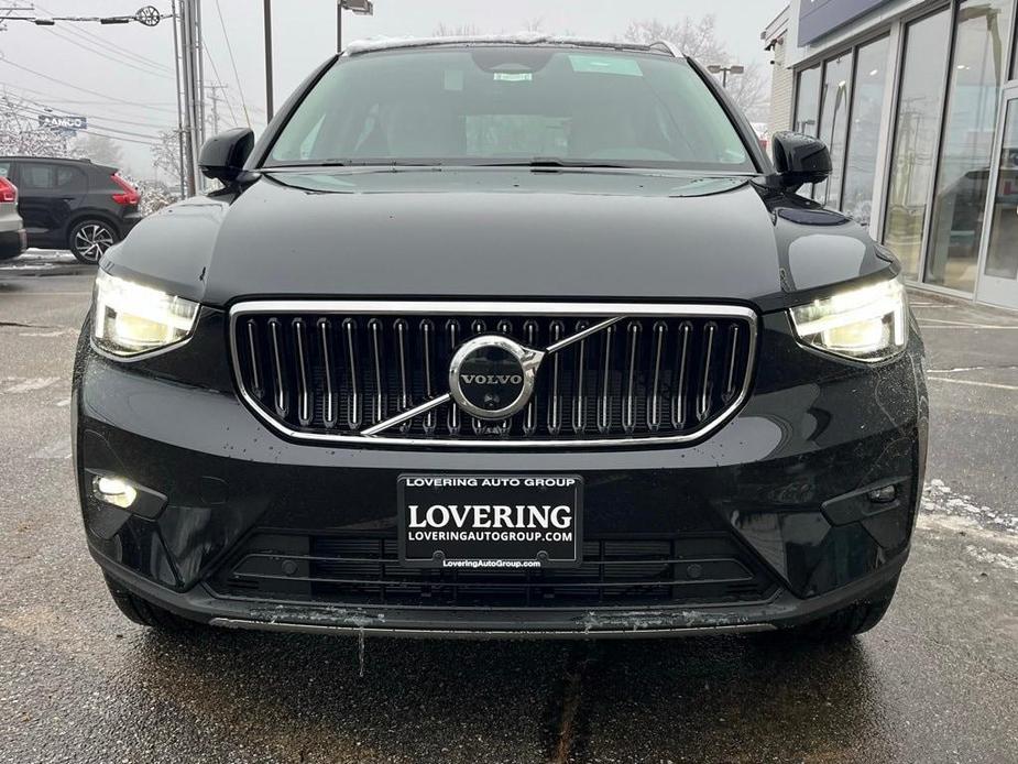 new 2025 Volvo XC40 car