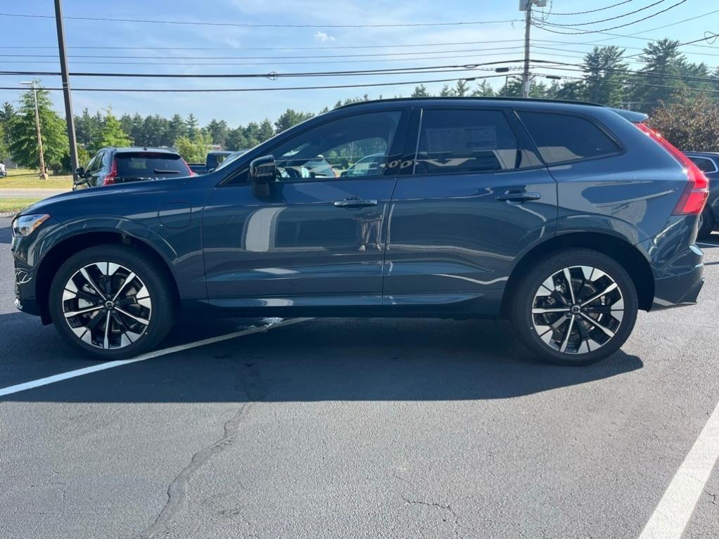 new 2026 Volvo XC60 Plug-In Hybrid car, priced at $69,285
