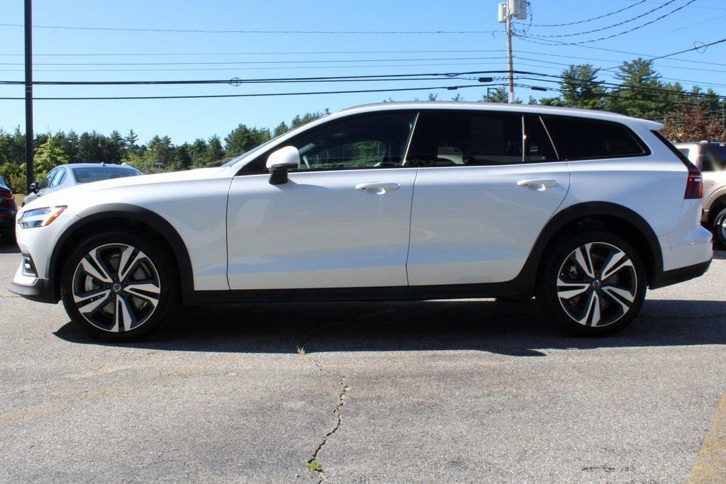 used 2023 Volvo V60 Cross Country car, priced at $40,397