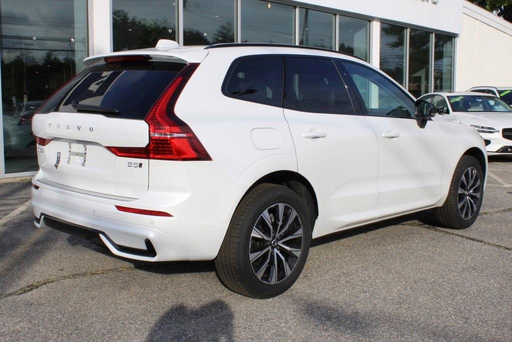 new 2025 Volvo XC60 car, priced at $51,075