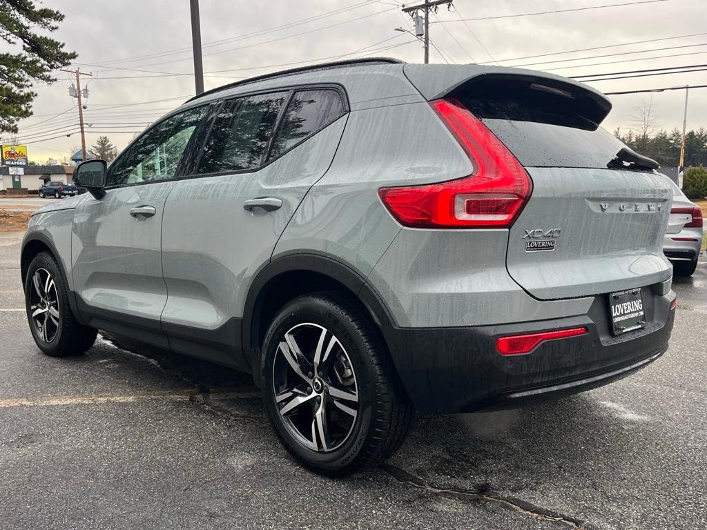 used 2024 Volvo XC40 car, priced at $31,981