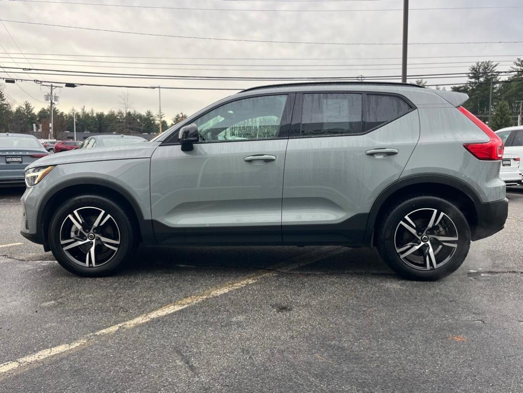 used 2024 Volvo XC40 car, priced at $31,981