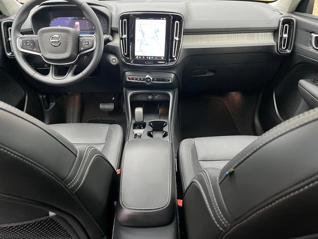 used 2024 Volvo XC40 car, priced at $30,485