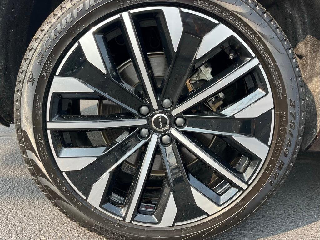 new 2025 Volvo XC90 Plug-In Hybrid car, priced at $80,273