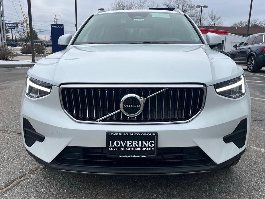 new 2025 Volvo XC40 car