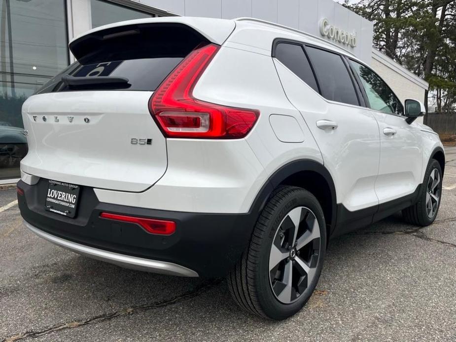 new 2025 Volvo XC40 car