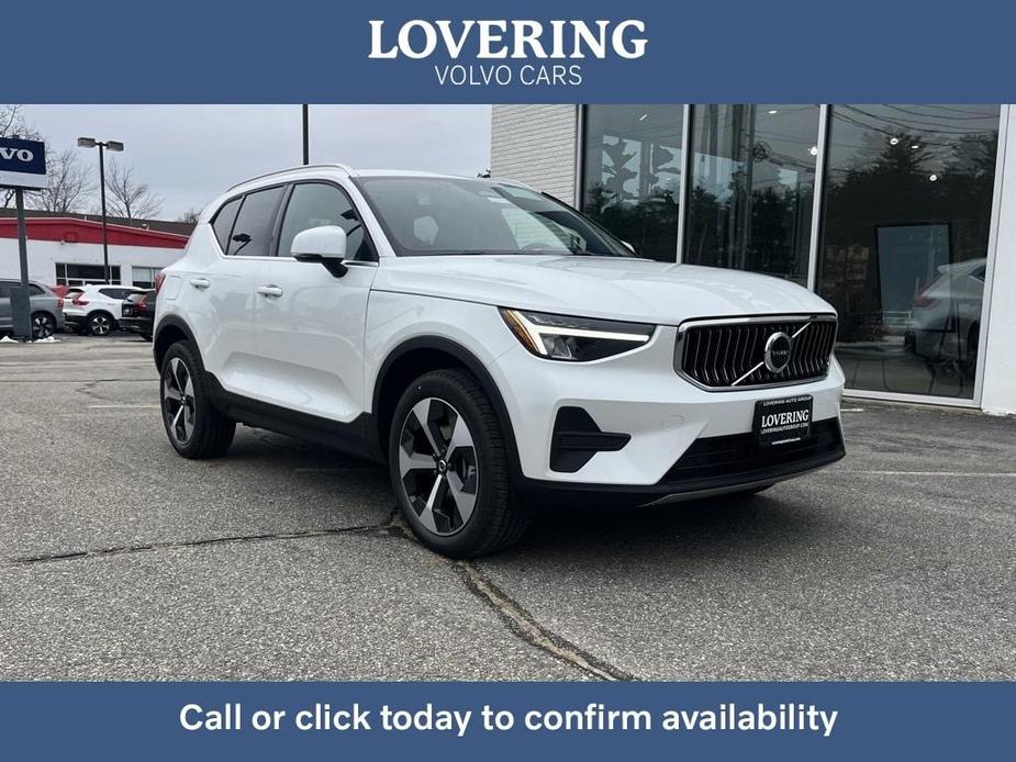 new 2025 Volvo XC40 car