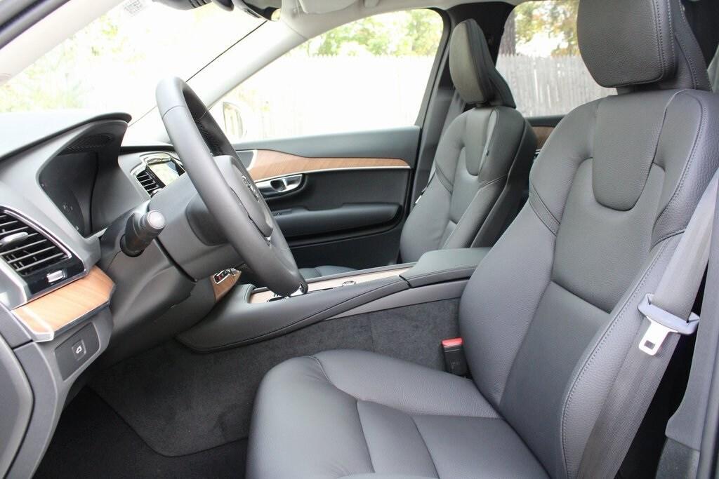 new 2025 Volvo XC90 car, priced at $64,265