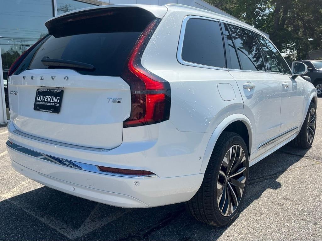 new 2025 Volvo XC90 Plug-In Hybrid car