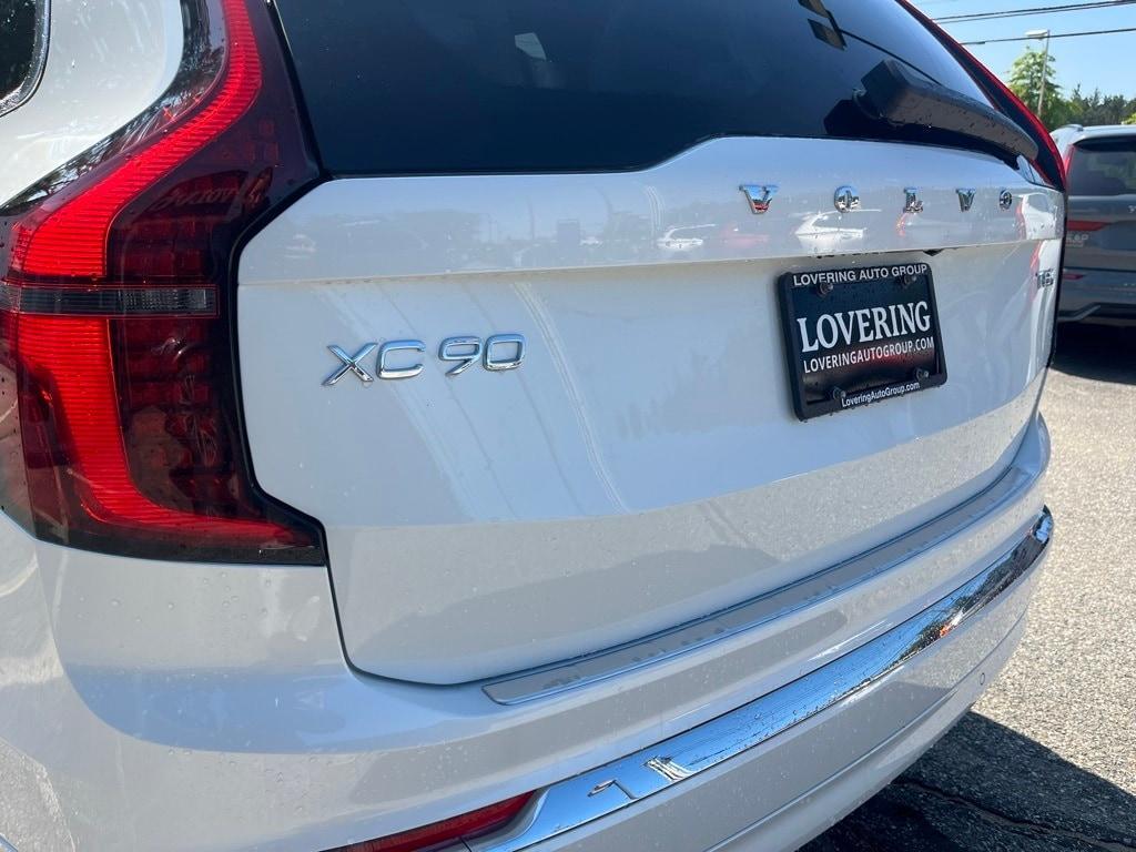 new 2025 Volvo XC90 Plug-In Hybrid car
