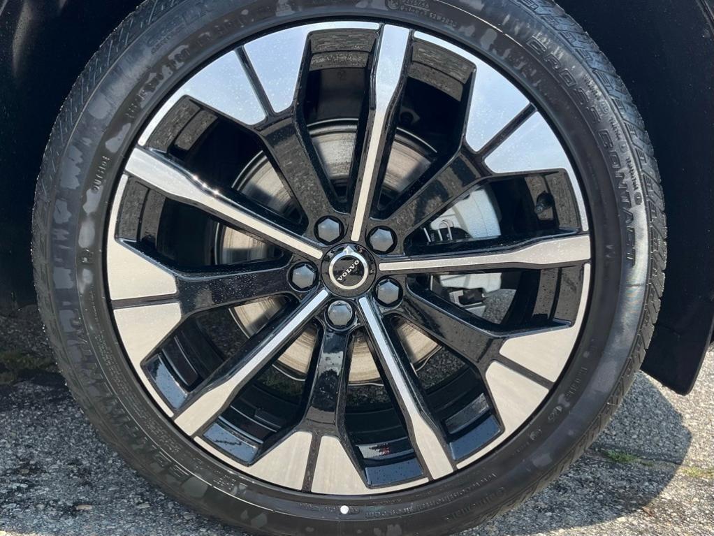 new 2026 Volvo XC60 car, priced at $57,985
