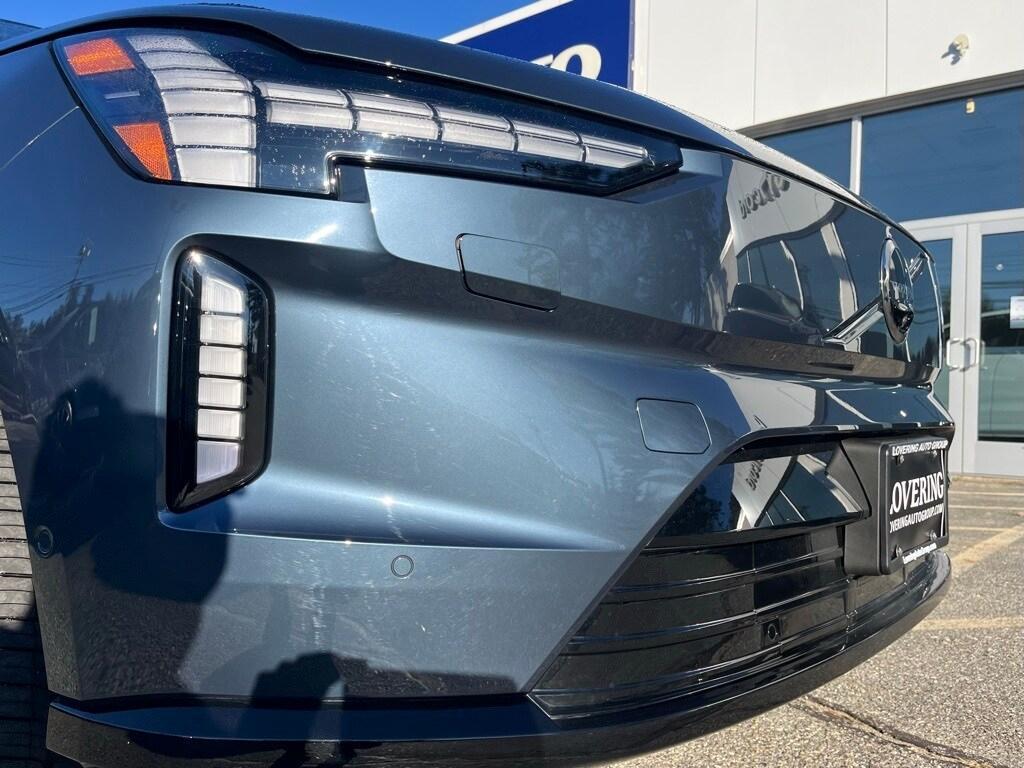 new 2025 Volvo EX90 car, priced at $87,272