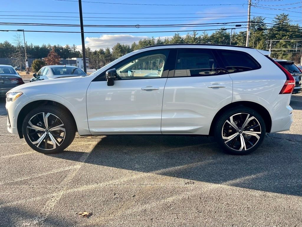 new 2025 Volvo XC60 car