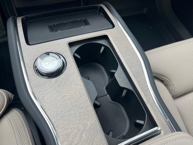 new 2025 Volvo EX90 car, priced at $82,327