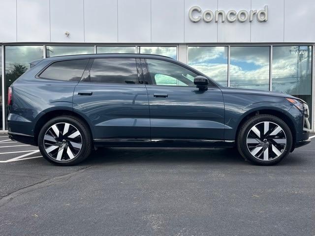 new 2025 Volvo EX90 car, priced at $82,327