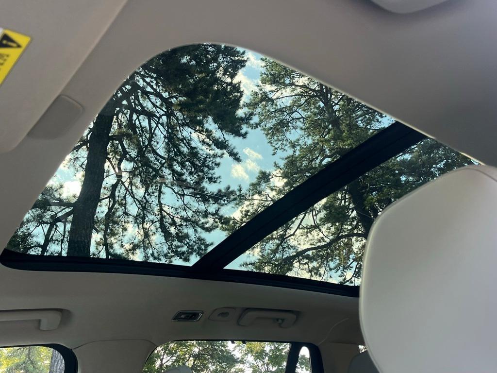 used 2022 Volvo XC90 car, priced at $44,583