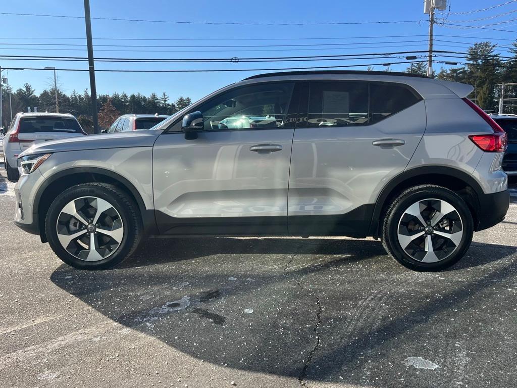 used 2024 Volvo XC40 car, priced at $34,603