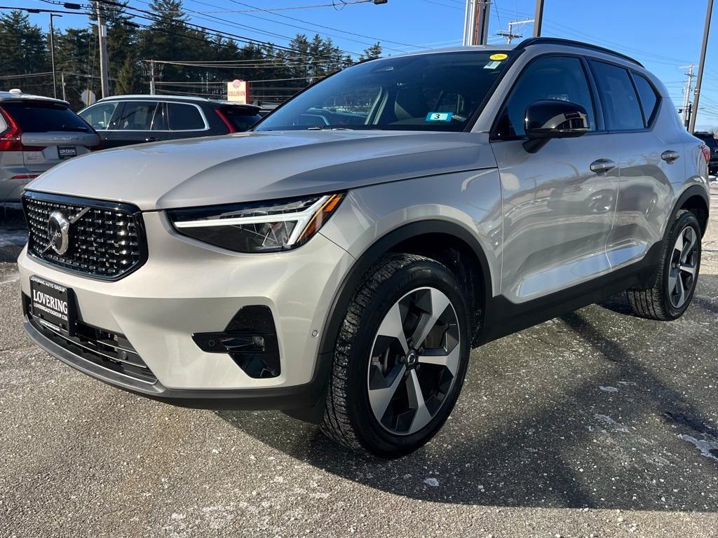 used 2024 Volvo XC40 car, priced at $34,603