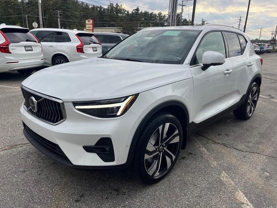 new 2024 Volvo XC40 car, priced at $50,805
